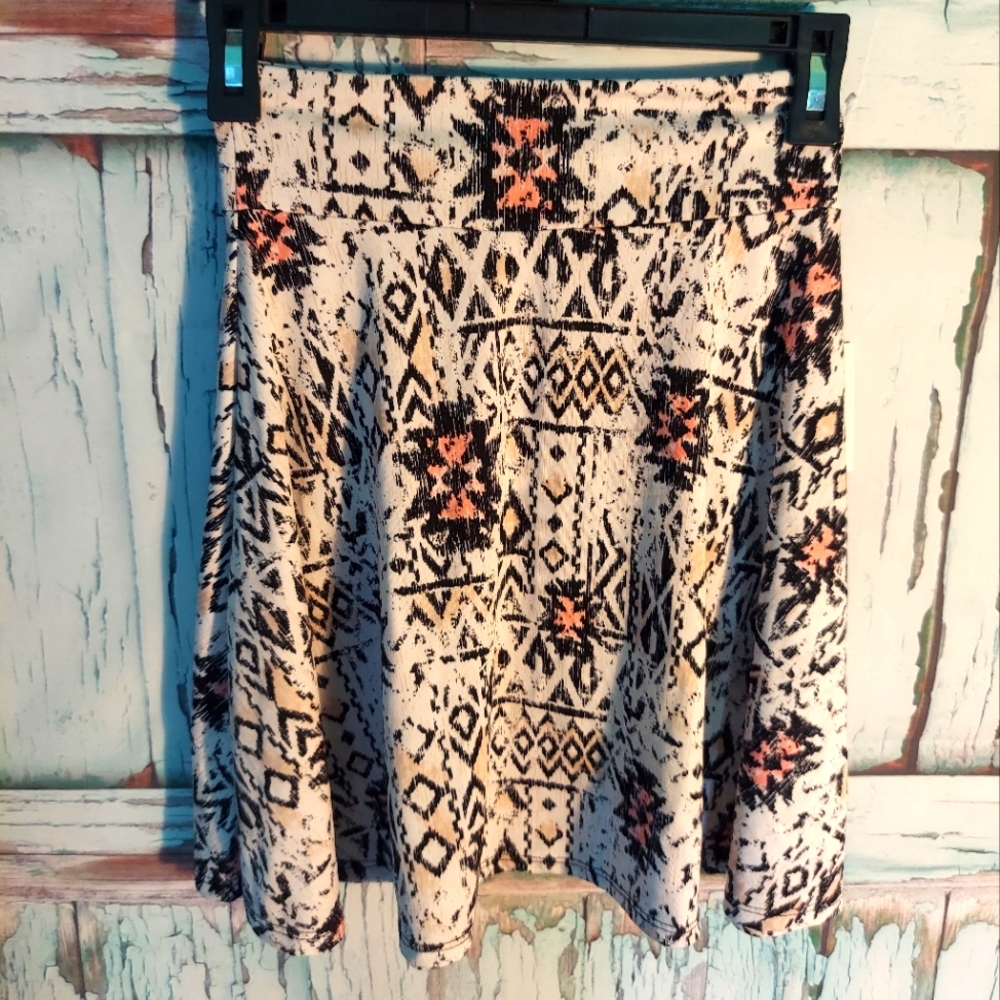 LuLaRoe Girls Azure Size 8